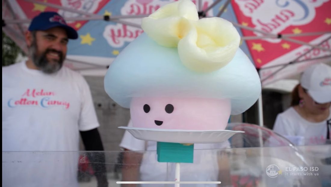 Melania Cotton Candy &ndash; Our branded cotton candy cart